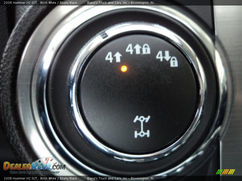 Controls of 2008 Hummer H2 SUT Photo #20