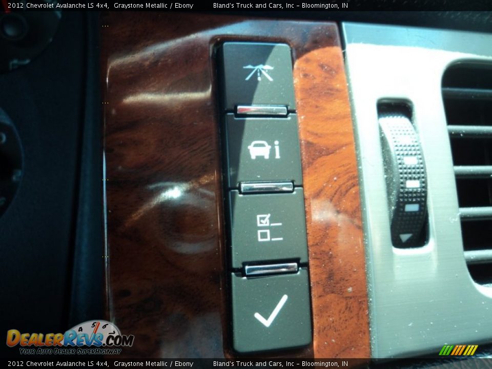 2012 Chevrolet Avalanche LS 4x4 Graystone Metallic / Ebony Photo #21