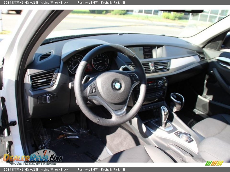 2014 BMW X1 xDrive28i Alpine White / Black Photo #11