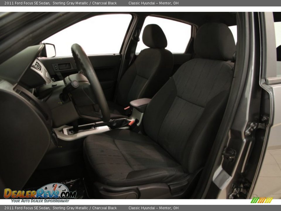2011 Ford Focus SE Sedan Sterling Gray Metallic / Charcoal Black Photo #5