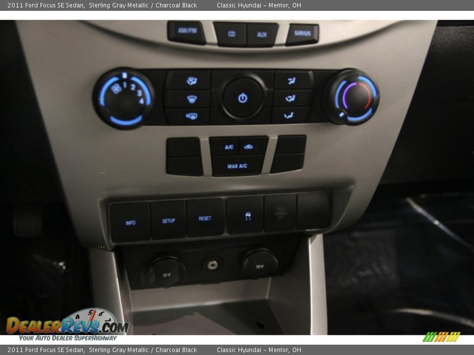 2011 Ford Focus SE Sedan Sterling Gray Metallic / Charcoal Black Photo #9