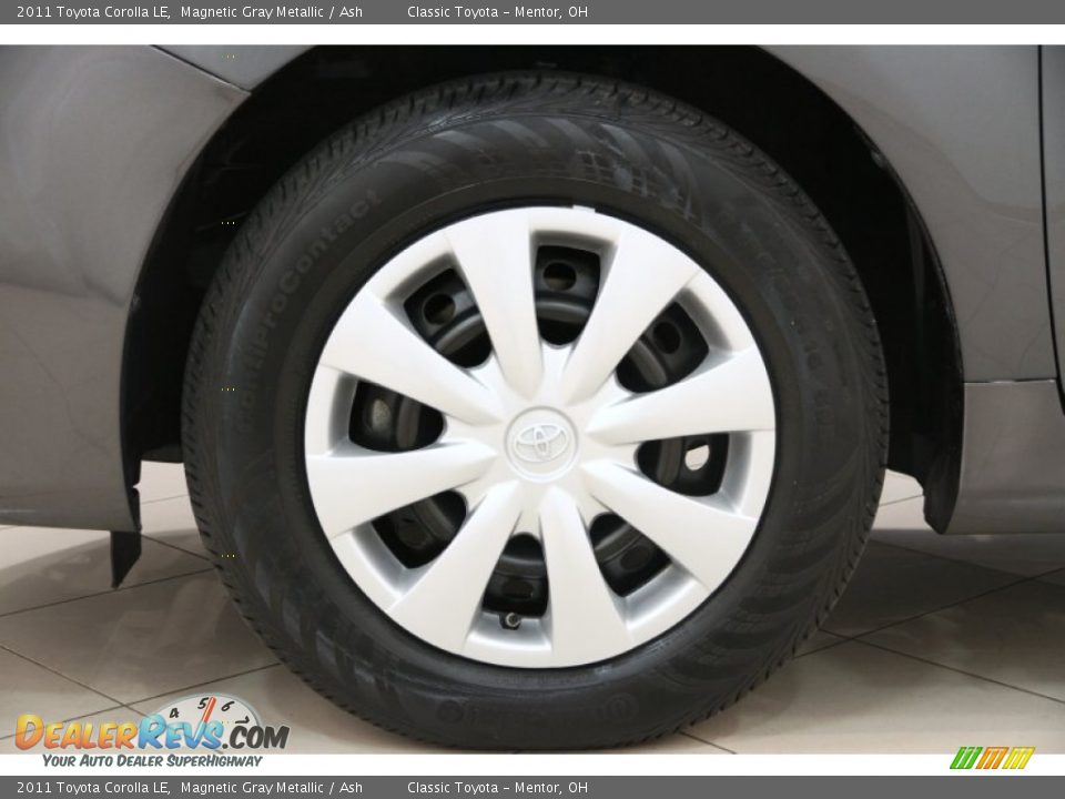 2011 Toyota Corolla LE Magnetic Gray Metallic / Ash Photo #18