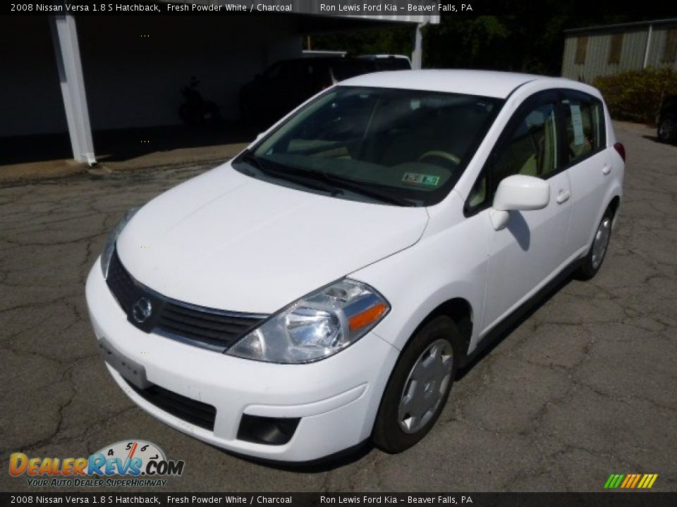 2008 Nissan Versa 1.8 S Hatchback Fresh Powder White / Charcoal Photo #4