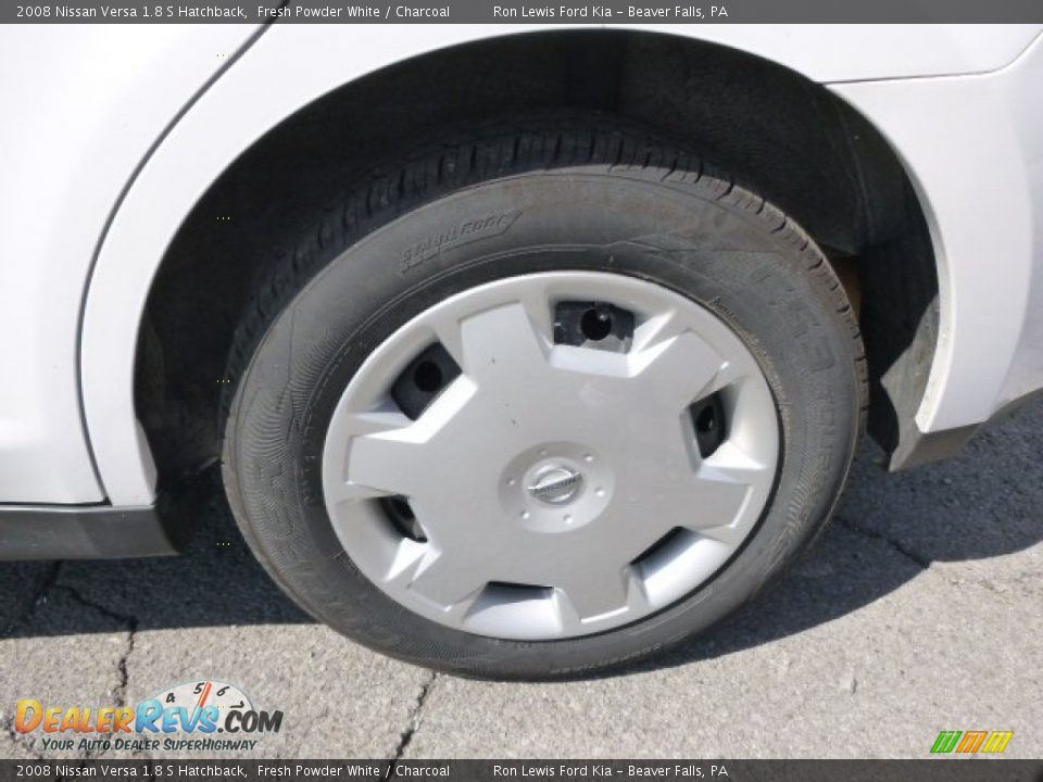 2008 Nissan Versa 1.8 S Hatchback Fresh Powder White / Charcoal Photo #9