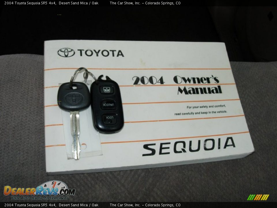2004 Toyota Sequoia SR5 4x4 Desert Sand Mica / Oak Photo #22