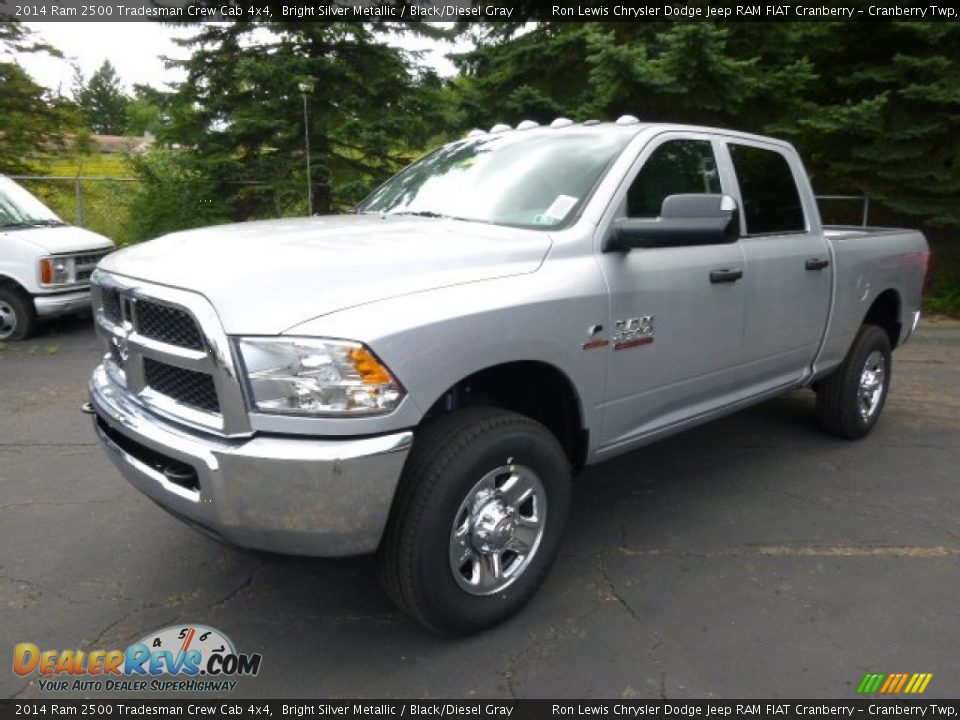2014 Ram 2500 Tradesman Crew Cab 4x4 Bright Silver Metallic / Black/Diesel Gray Photo #2
