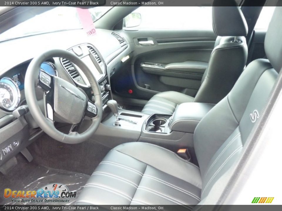 Black Interior - 2014 Chrysler 300 S AWD Photo #4