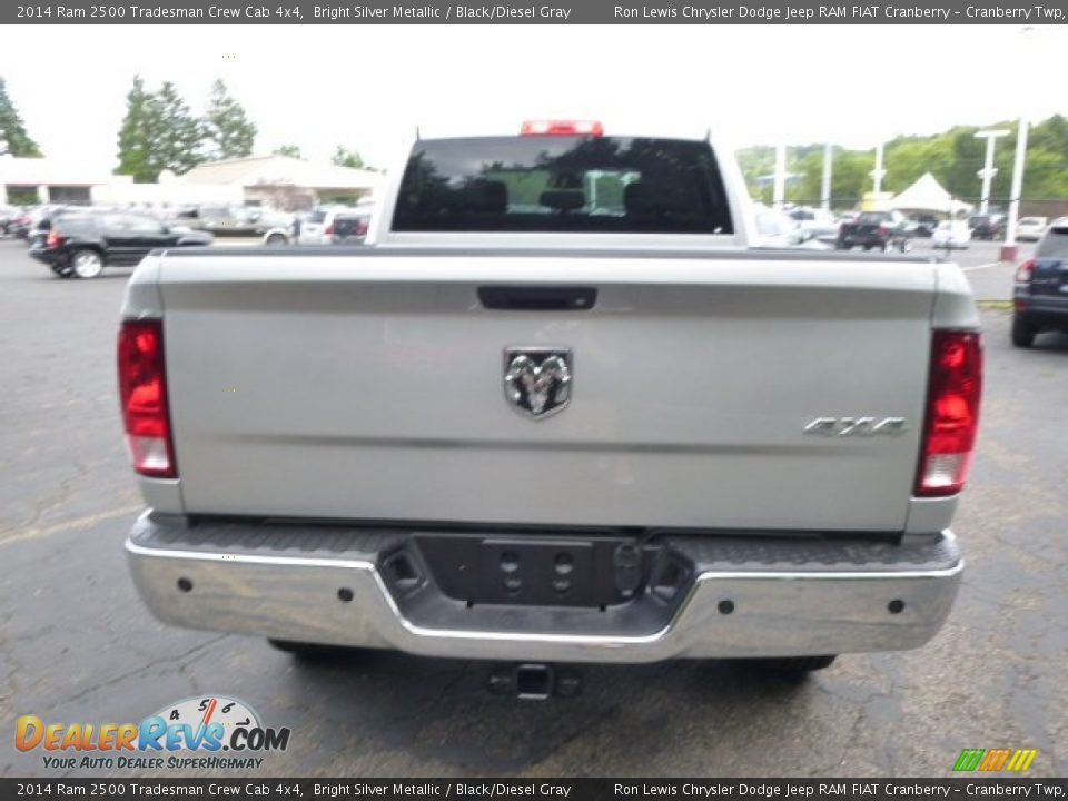 2014 Ram 2500 Tradesman Crew Cab 4x4 Bright Silver Metallic / Black/Diesel Gray Photo #7