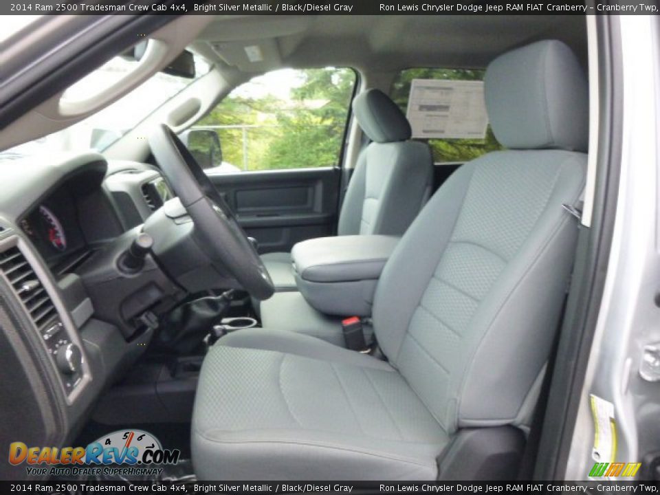 2014 Ram 2500 Tradesman Crew Cab 4x4 Bright Silver Metallic / Black/Diesel Gray Photo #10