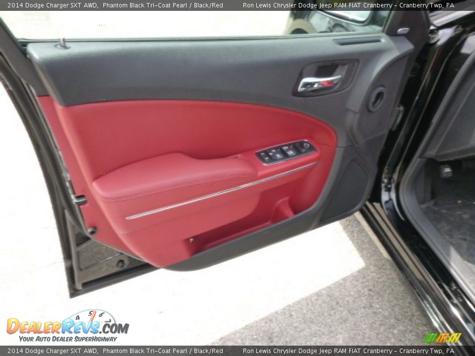 2014 Dodge Charger SXT AWD Phantom Black Tri-Coat Pearl / Black/Red Photo #11