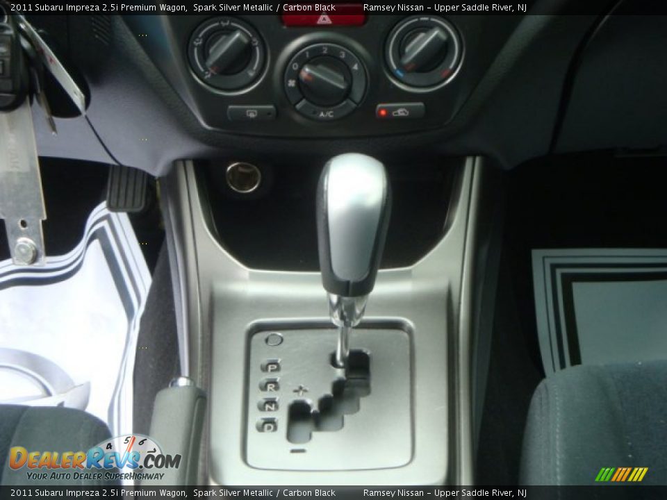 2011 Subaru Impreza 2.5i Premium Wagon Spark Silver Metallic / Carbon Black Photo #21