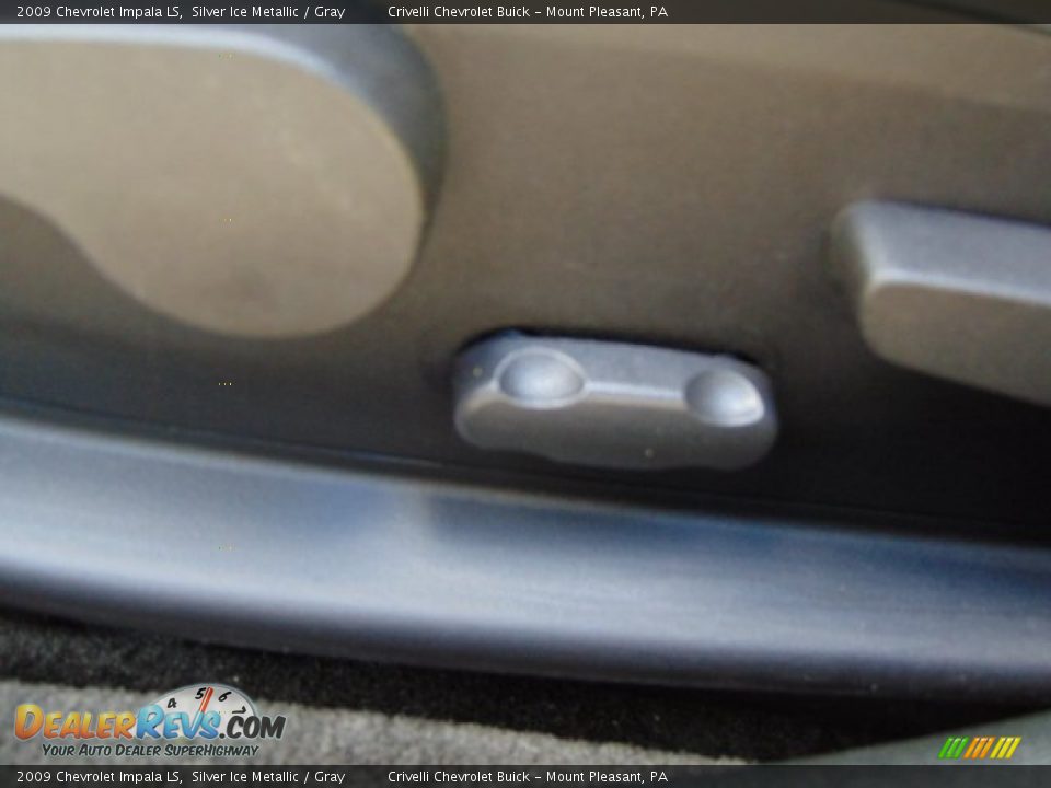 2009 Chevrolet Impala LS Silver Ice Metallic / Gray Photo #13