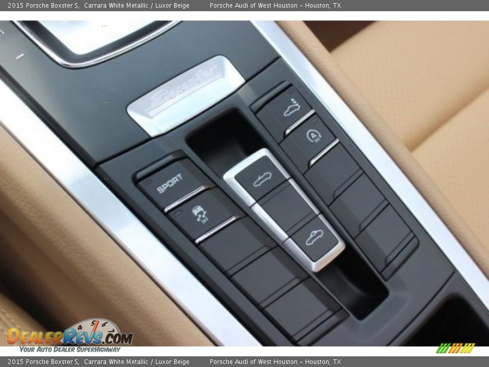 Controls of 2015 Porsche Boxster S Photo #20