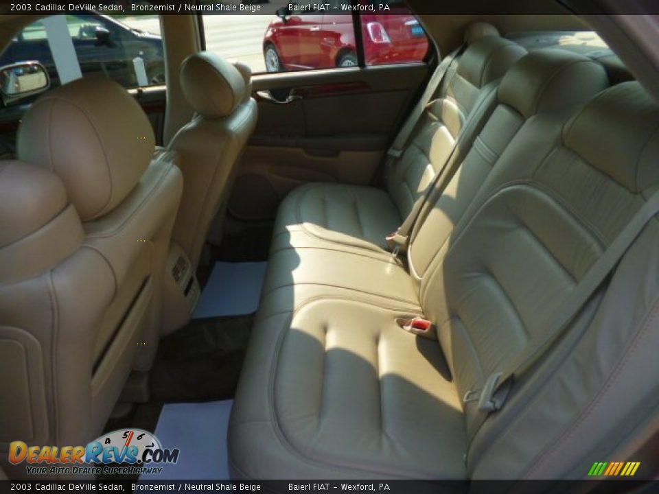 2003 Cadillac DeVille Sedan Bronzemist / Neutral Shale Beige Photo #12