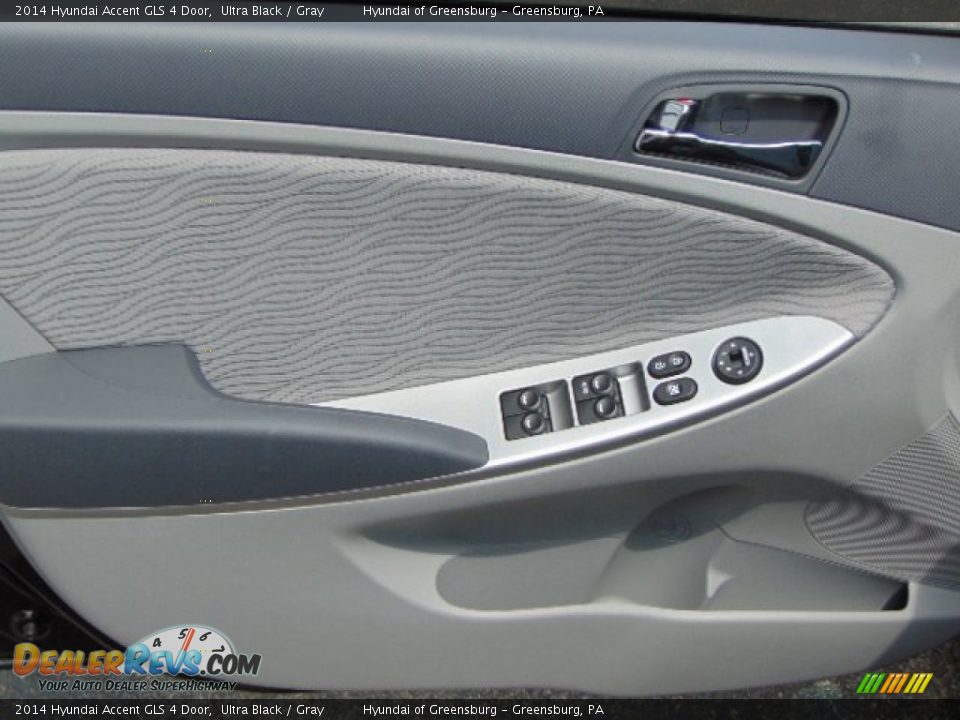 2014 Hyundai Accent GLS 4 Door Ultra Black / Gray Photo #10