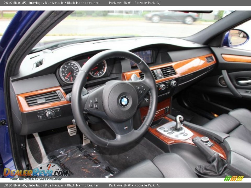 2010 BMW M5 Interlagos Blue Metallic / Black Merino Leather Photo #11