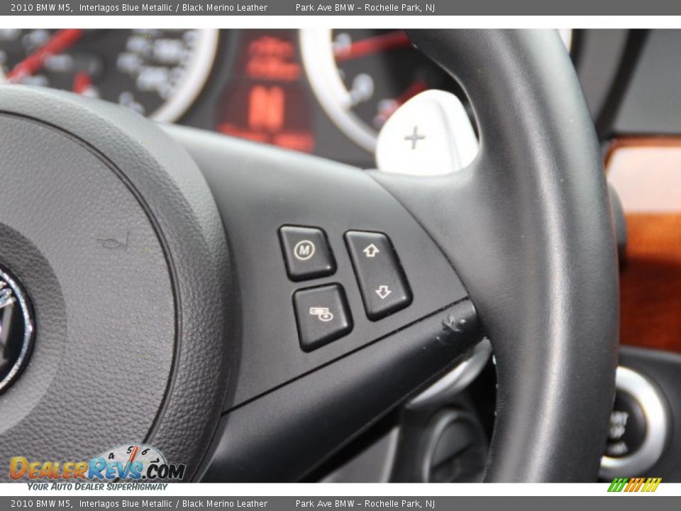 2010 BMW M5 Interlagos Blue Metallic / Black Merino Leather Photo #20