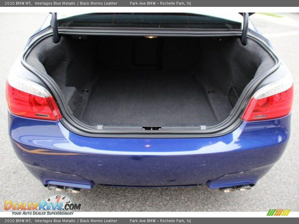 2010 BMW M5 Interlagos Blue Metallic / Black Merino Leather Photo #22