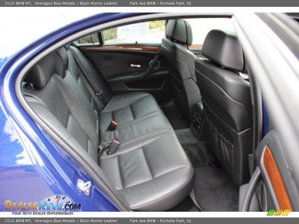 2010 BMW M5 Interlagos Blue Metallic / Black Merino Leather Photo #25