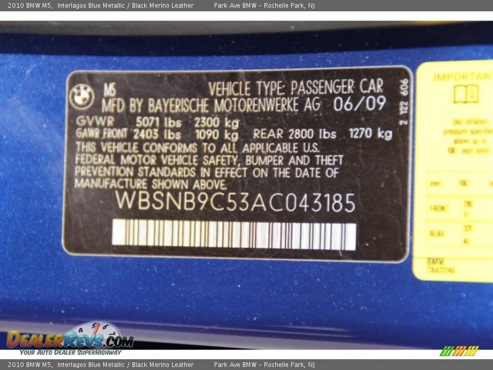 2010 BMW M5 Interlagos Blue Metallic / Black Merino Leather Photo #34