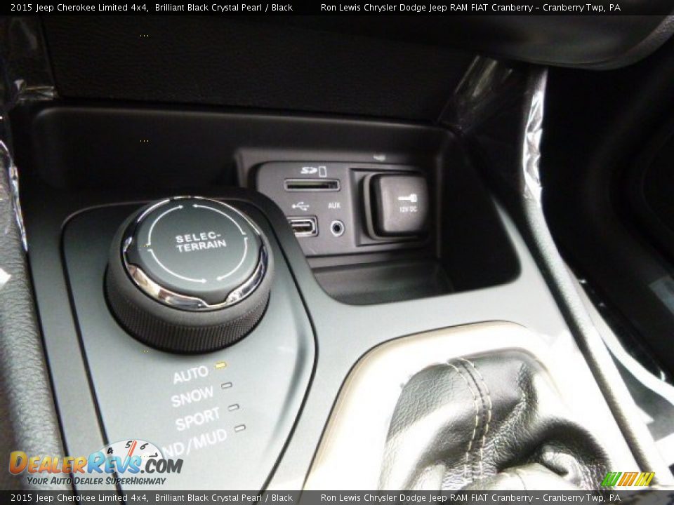 2015 Jeep Cherokee Limited 4x4 Brilliant Black Crystal Pearl / Black Photo #17