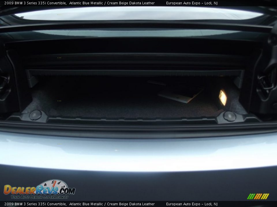 2009 BMW 3 Series 335i Convertible Atlantic Blue Metallic / Cream Beige Dakota Leather Photo #29