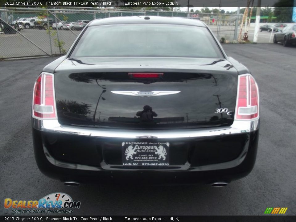 2013 Chrysler 300 C Phantom Black Tri-Coat Pearl / Black Photo #5