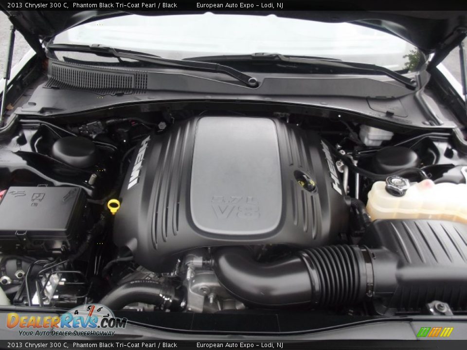 2013 Chrysler 300 C Phantom Black Tri-Coat Pearl / Black Photo #36