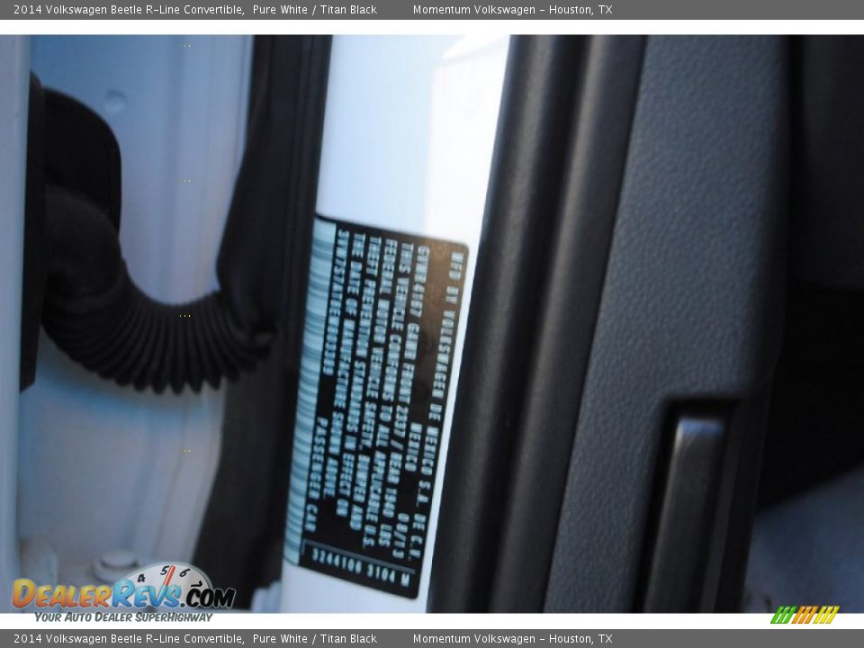 2014 Volkswagen Beetle R-Line Convertible Pure White / Titan Black Photo #28