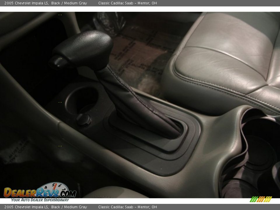 2005 Chevrolet Impala LS Black / Medium Gray Photo #11