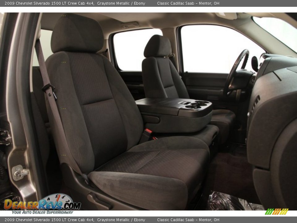 Front Seat of 2009 Chevrolet Silverado 1500 LT Crew Cab 4x4 Photo #9