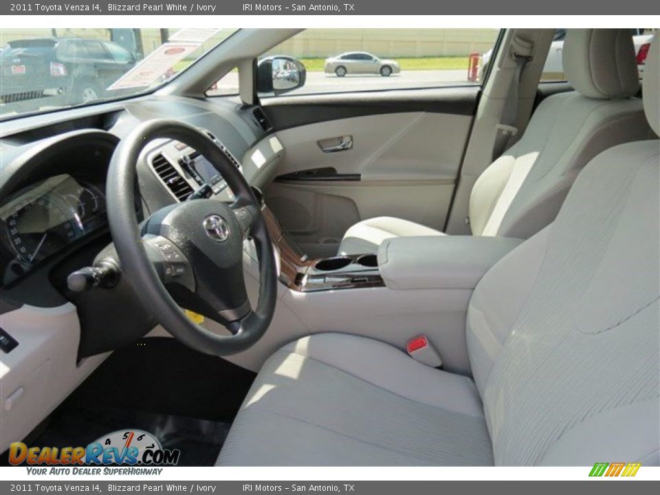 2011 Toyota Venza I4 Blizzard Pearl White / Ivory Photo #11