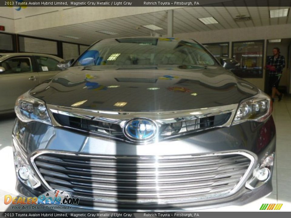 2013 Toyota Avalon Hybrid Limited Magnetic Gray Metallic / Light Gray Photo #17