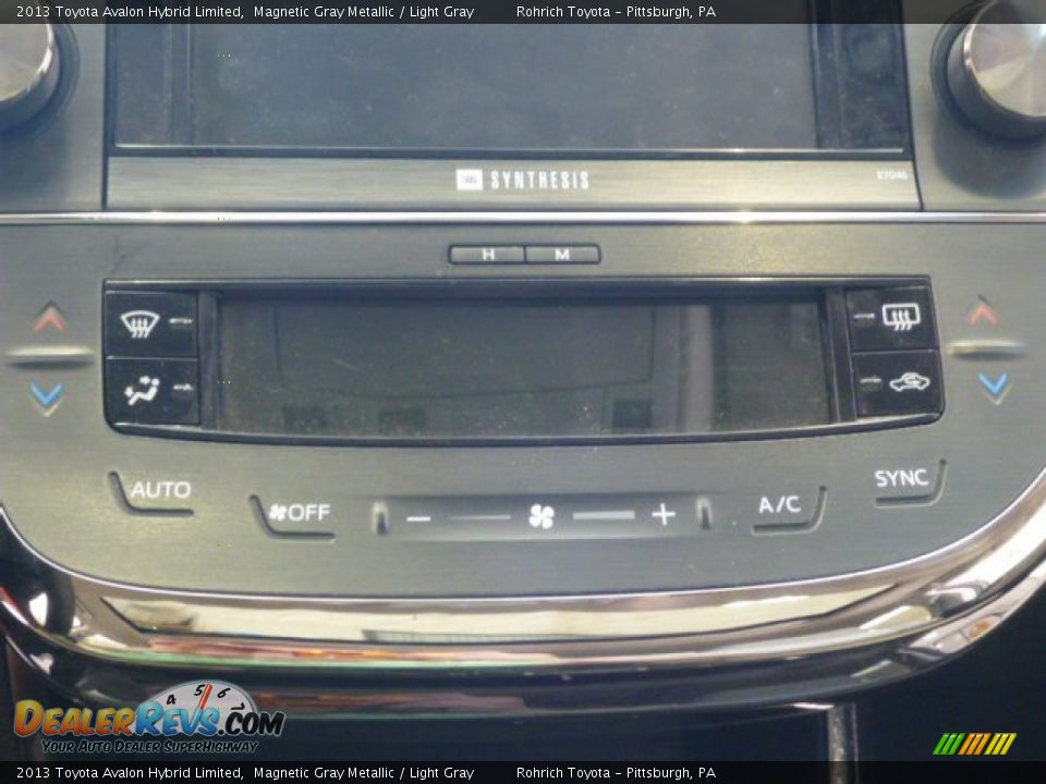 2013 Toyota Avalon Hybrid Limited Magnetic Gray Metallic / Light Gray Photo #24