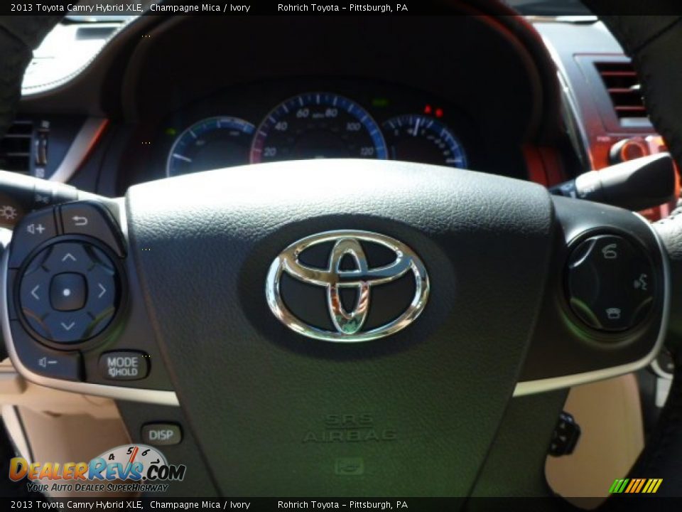 2013 Toyota Camry Hybrid XLE Champagne Mica / Ivory Photo #21