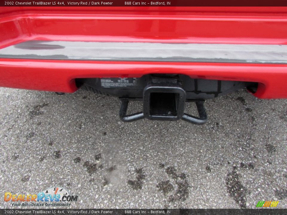2002 Chevrolet TrailBlazer LS 4x4 Victory Red / Dark Pewter Photo #12