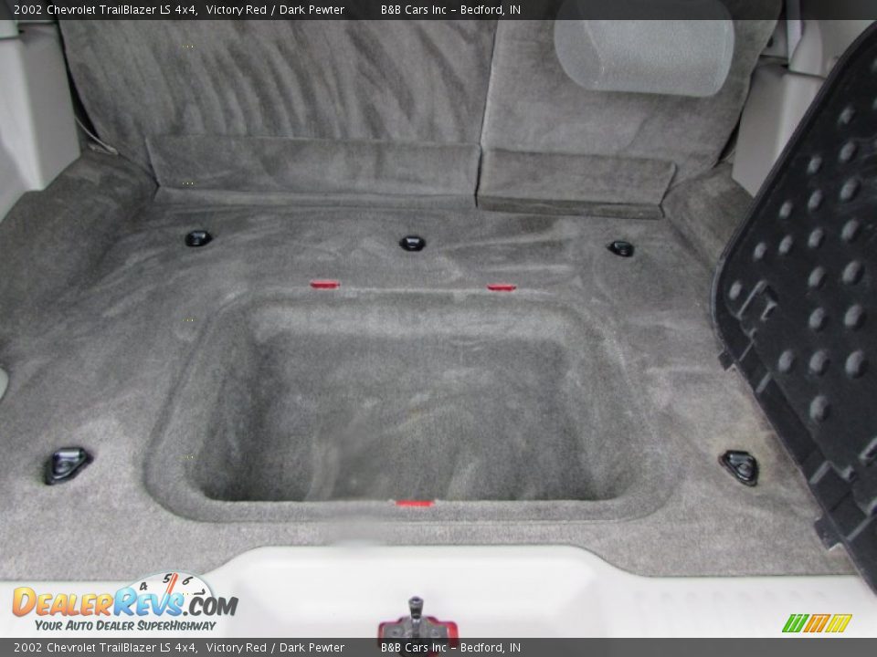 2002 Chevrolet TrailBlazer LS 4x4 Victory Red / Dark Pewter Photo #14