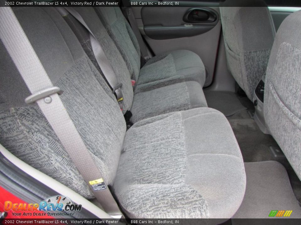 2002 Chevrolet TrailBlazer LS 4x4 Victory Red / Dark Pewter Photo #17