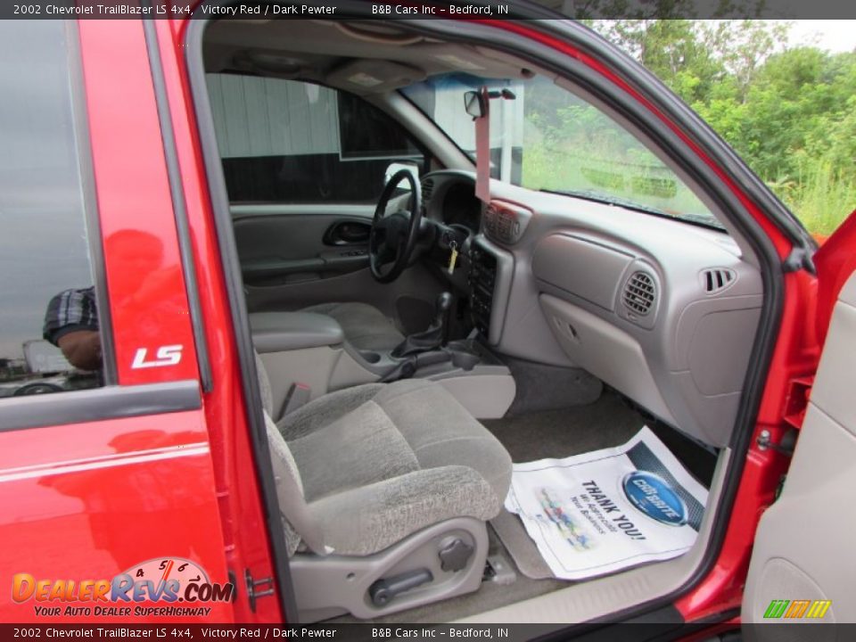 2002 Chevrolet TrailBlazer LS 4x4 Victory Red / Dark Pewter Photo #20