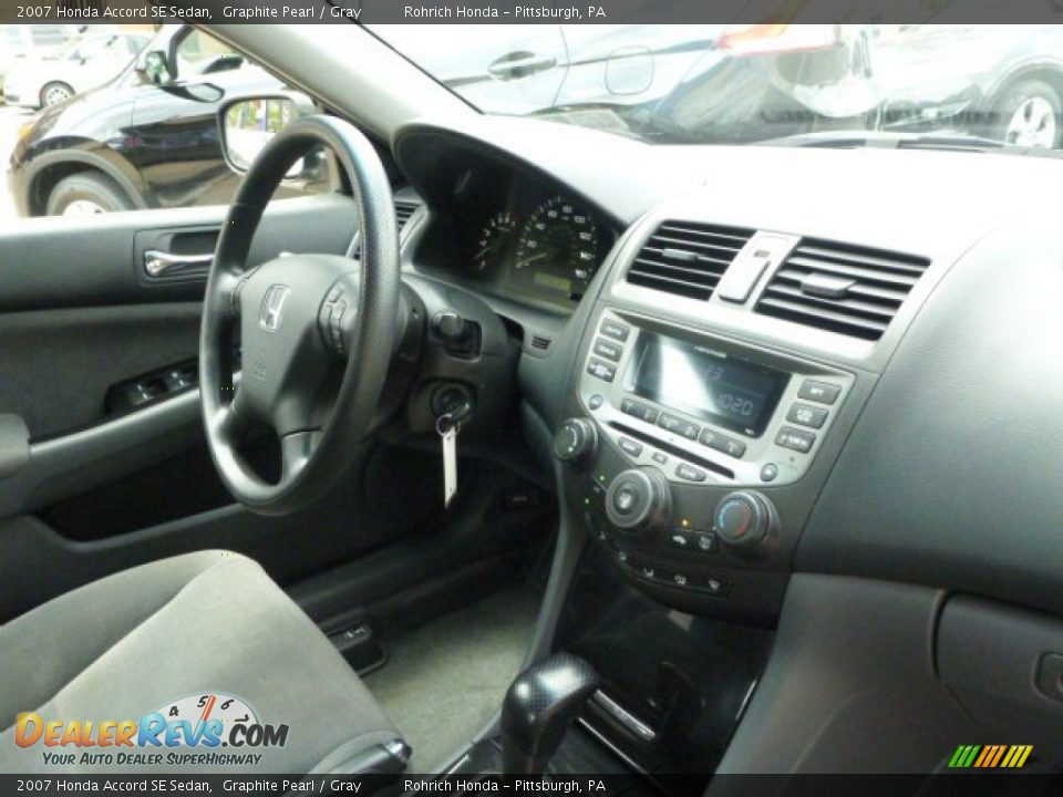 2007 Honda Accord SE Sedan Graphite Pearl / Gray Photo #7
