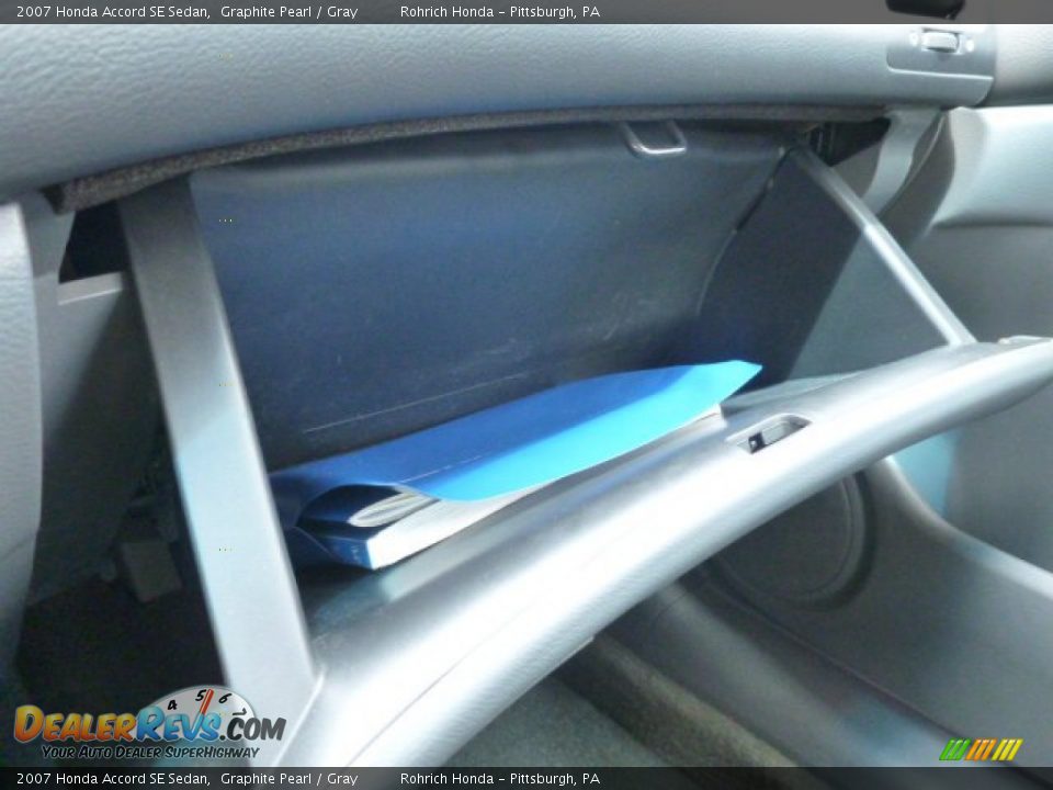 2007 Honda Accord SE Sedan Graphite Pearl / Gray Photo #24