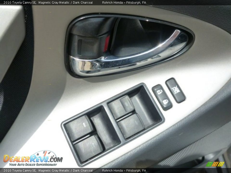 2010 Toyota Camry SE Magnetic Gray Metallic / Dark Charcoal Photo #20