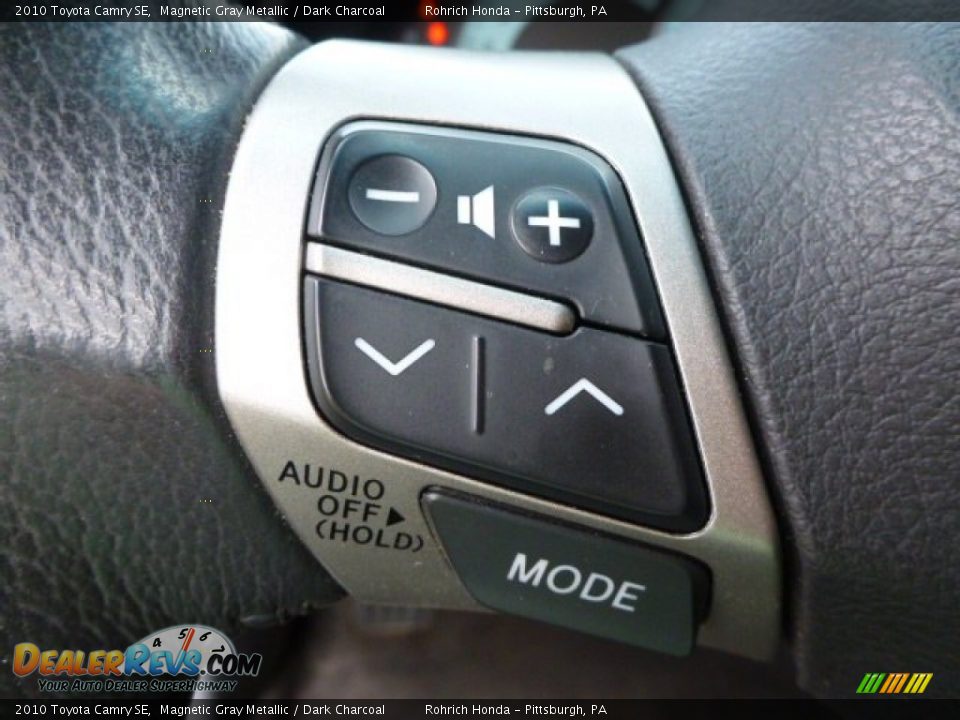2010 Toyota Camry SE Magnetic Gray Metallic / Dark Charcoal Photo #21