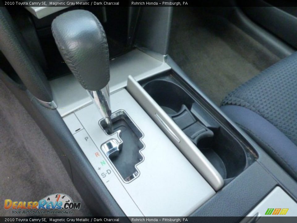 2010 Toyota Camry SE Magnetic Gray Metallic / Dark Charcoal Photo #22