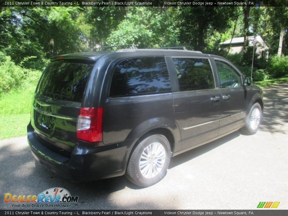 2011 Chrysler Town & Country Touring - L Blackberry Pearl / Black/Light Graystone Photo #2