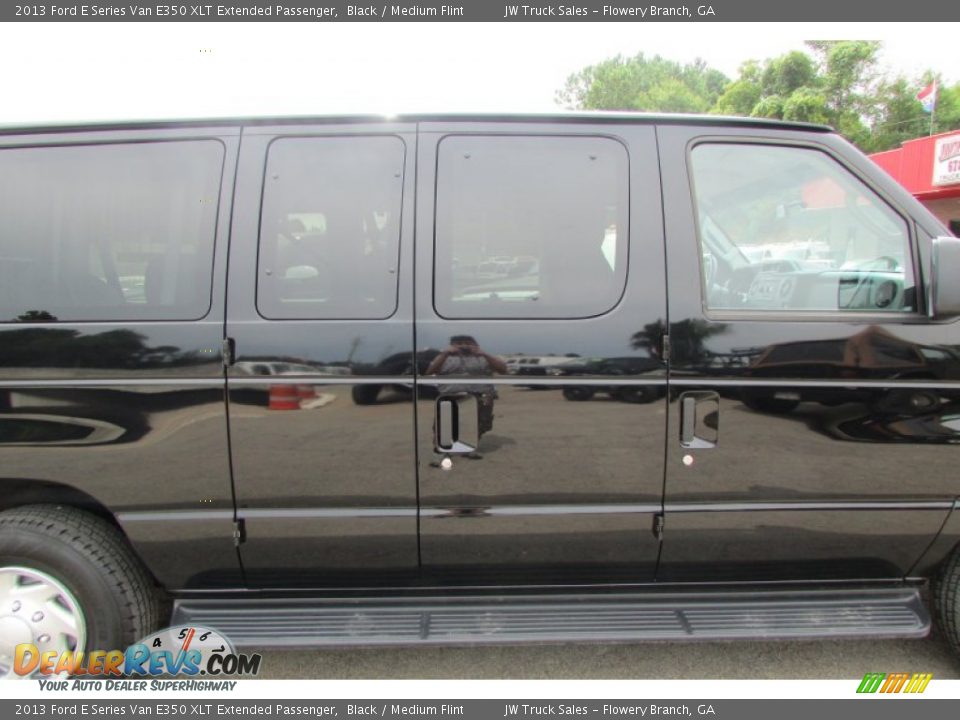 2013 Ford E Series Van E350 XLT Extended Passenger Black / Medium Flint Photo #13