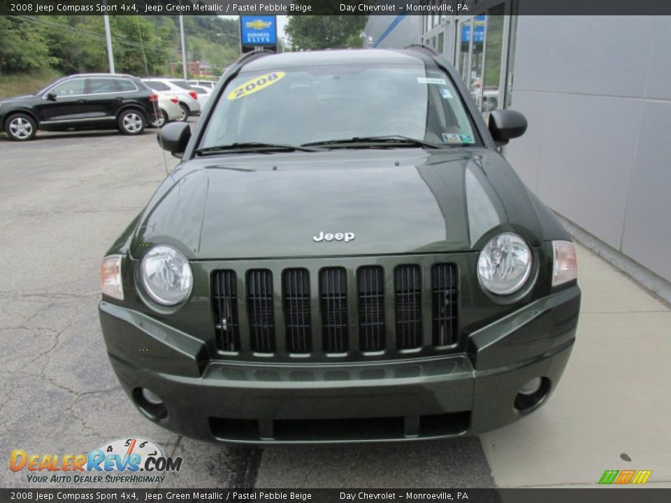 2008 Jeep Compass Sport 4x4 Jeep Green Metallic / Pastel Pebble Beige Photo #10