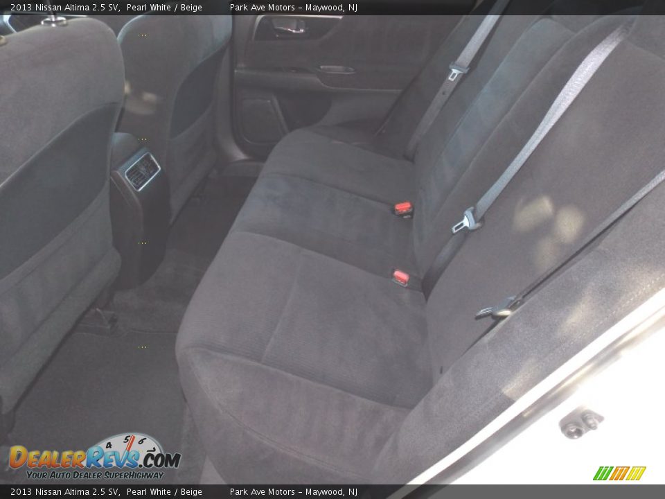2013 Nissan Altima 2.5 SV Pearl White / Beige Photo #15
