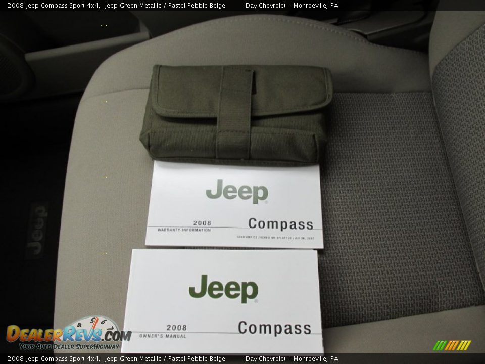 2008 Jeep Compass Sport 4x4 Jeep Green Metallic / Pastel Pebble Beige Photo #32