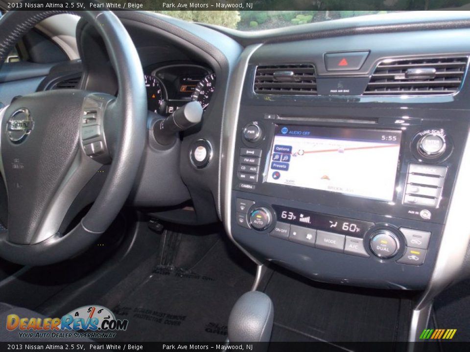 2013 Nissan Altima 2.5 SV Pearl White / Beige Photo #19